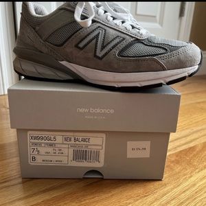 COPY - New Balance 990 V5 Women’s Size 7.5 Grey New in Box $195 Castlerock Gray…